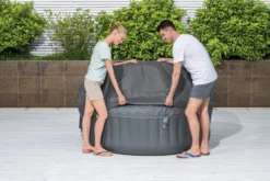 Bestway Lay-Z Spa Isolerende Beschermhoes - Ø 216 Cm -OASE Winkel 1267 1900 thermal cover overheen halen resultaat