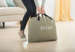 Intex Comfort Plush Hoog Luchtbed - 1-persoons (99 Cm) 19 Intex Comfort Plush Hoog Luchtbed - 1-persoons (99 Cm) -OASE Winkel 1320 1900 64412 inuse1 2017 300