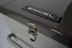 Engel MD17F Compressor Koelbox - 15 Liter -OASE Winkel 1900 2849 md17f verschluss detail 1