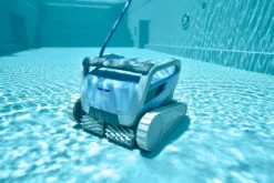 Dolphin Supreme M600 PRO Zwembadrobot 12 Dolphin Supreme M600 PRO Zwembadrobot -OASE Winkel dolphin m600 6