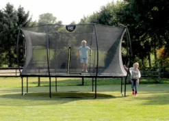 EXIT TOYS Exit Silhouette Trampoline Met Net - Ø 427 Cm - Zwart 19 EXIT TOYS Exit Silhouette Trampoline Met Net - Ø 427 Cm - Zwart -OASE Winkel exit 12 93 14 00 int 14 resultaat