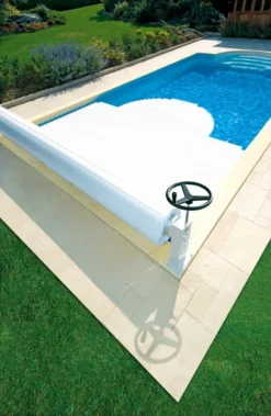 Manu Handmatig Oprolsysteem - Tot 3,5 Meter - Wit -OASE Winkel manu ambiance 1 2