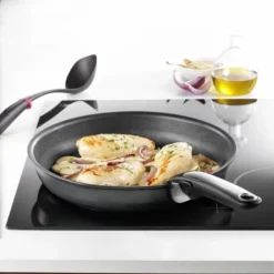 Tefal Ingenio Expertise Pannenset - 2-delig -OASE Winkel tefal ingenio expertise pannenset 3 delig sfeerfoto kleine pan 1