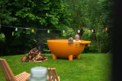Weltevree Dutchtub Original Houtgestookte Hottub - 4 Personen - Oranje -OASE Winkel weltevree dutchtub medium 1 2
